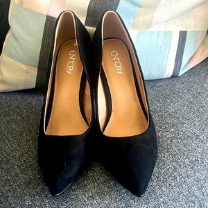 New with tags, Nordstrom brand faux suede black high heels
